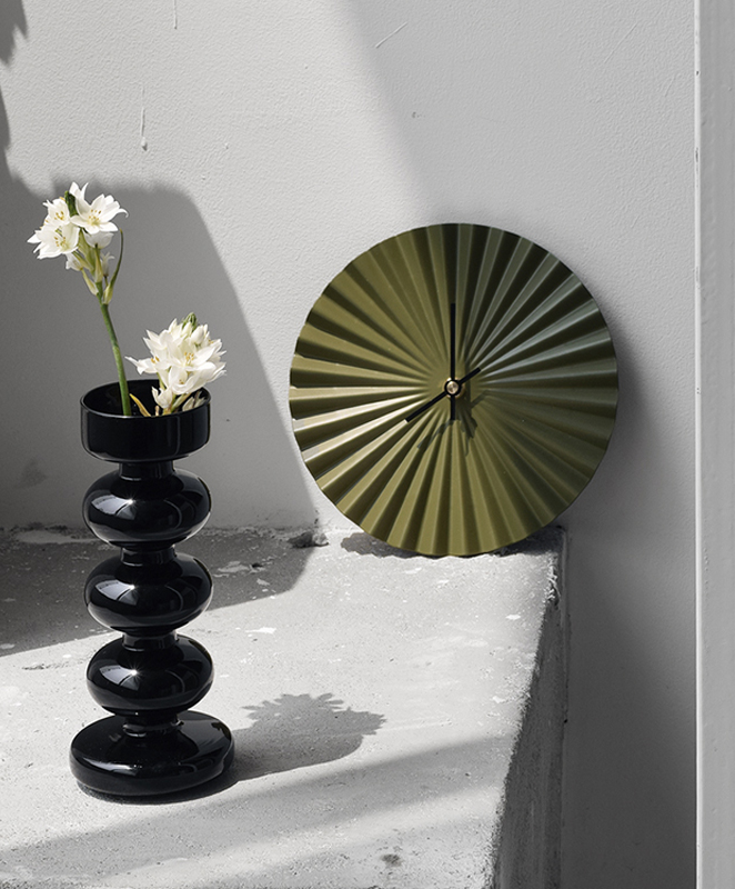 Idemak Crease Clock