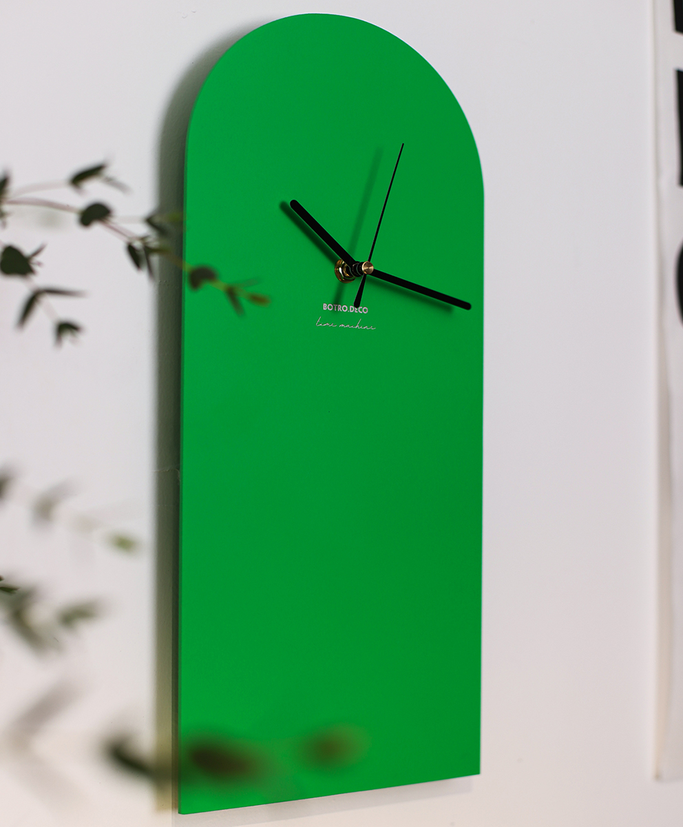 Botro Wall Clock